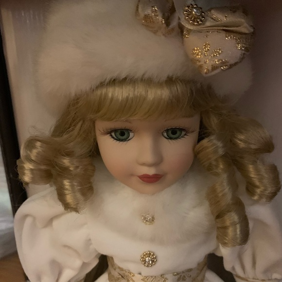 Toys 1999 Camellia Garden Collection Brass Key Victorian Porcelain Doll Poshmark